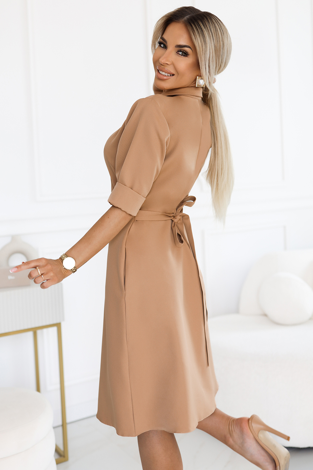 286-8 SANDY Koszulowa rozkloszowana sukienka z paskiem - MOCHA MOUSSE-3